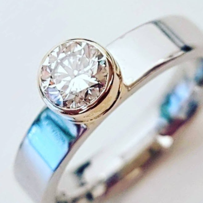 Dana Mare Solitaire - Diamond Solitaire