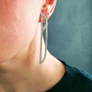 Elegance & Poise - Geometric Earrings Asymmetric Black & Silver Vsn 3