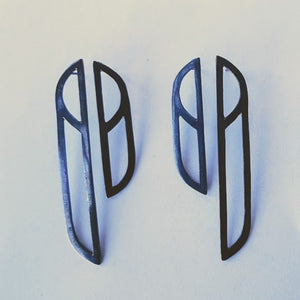 Elegance & Poise - Geometric Earrings Asymmetric Black Vsn 1