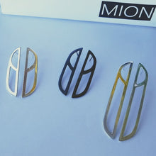 Load image into Gallery viewer, Earrings - Medium Silver