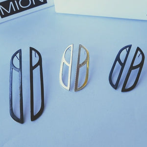Elegance - Geometric Earrings Long Black & Silver Vsn 1