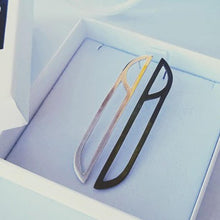 Load image into Gallery viewer, Elegance - Geometric Earrings Long Silver &amp; Black Vsn 2