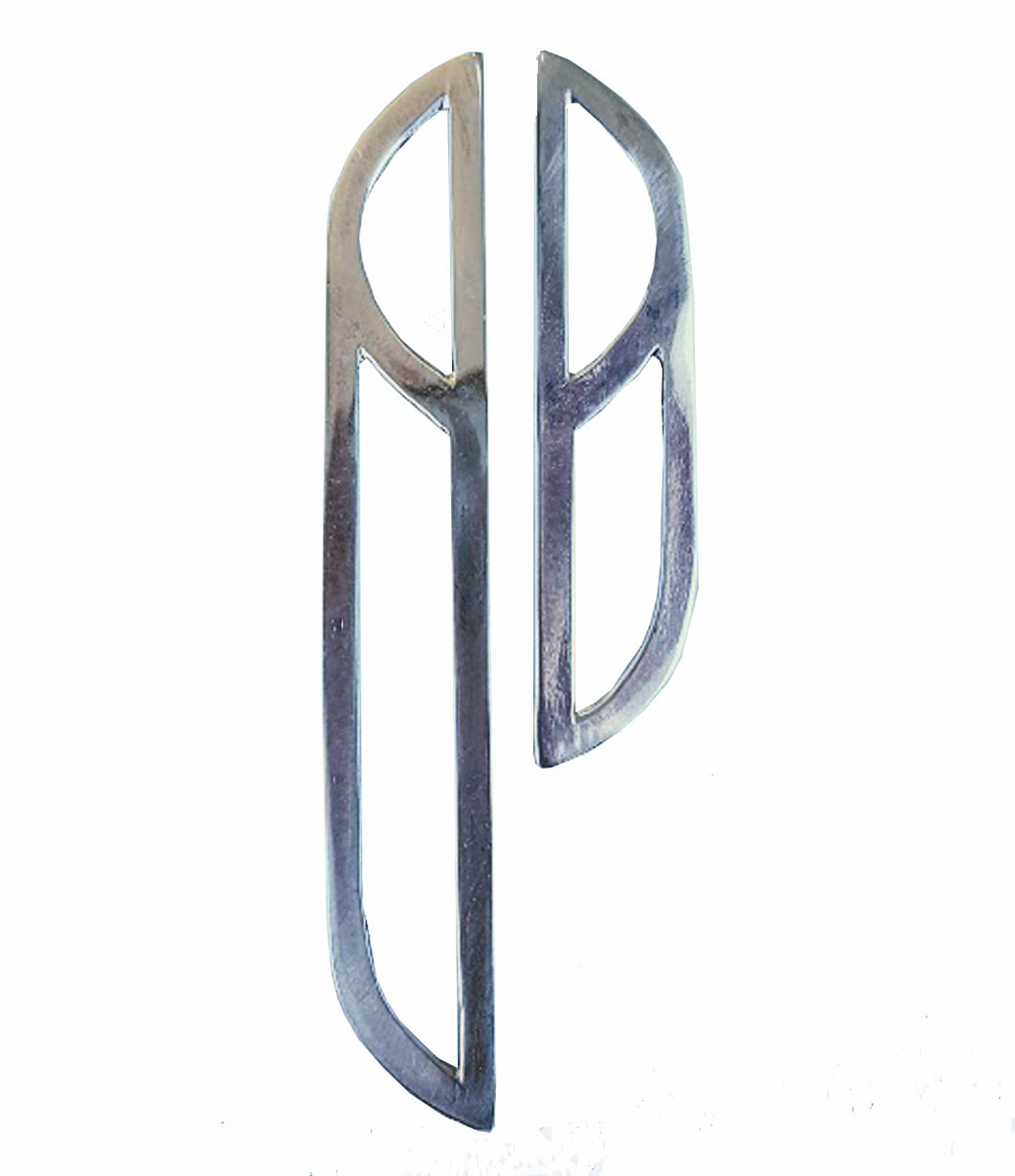 Earrings - Asymmetric Silver