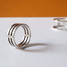Load image into Gallery viewer, Minimalist Three Bar Ring