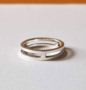 Minimal Two Bar Ring